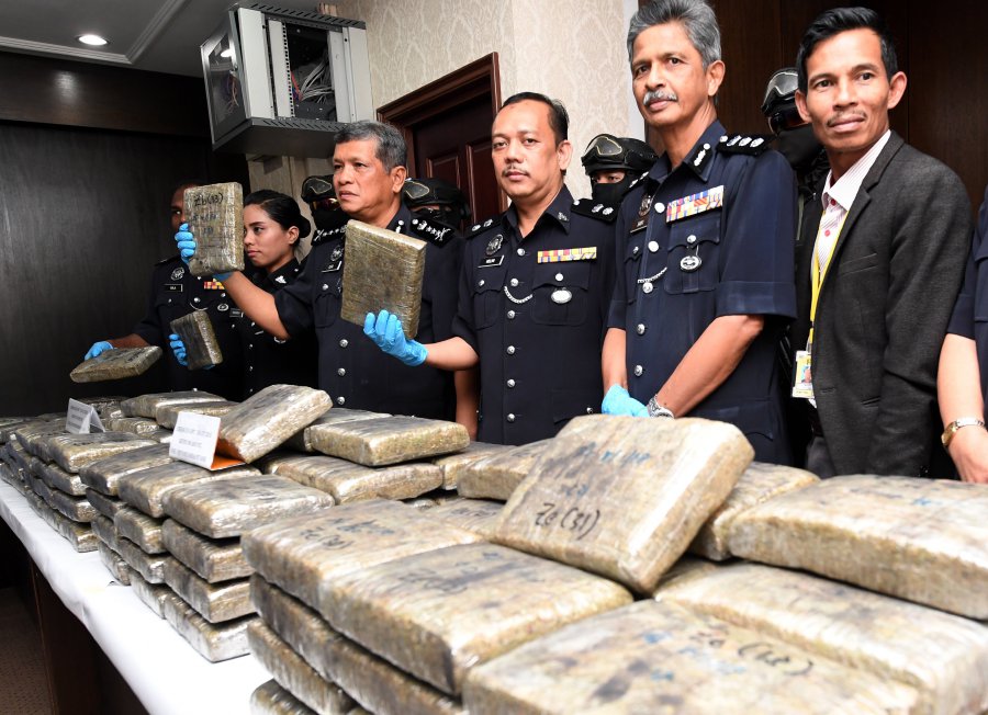 Police Seize Half A Million Ringgit Worth Cannabis In Raid On Two Cars ...