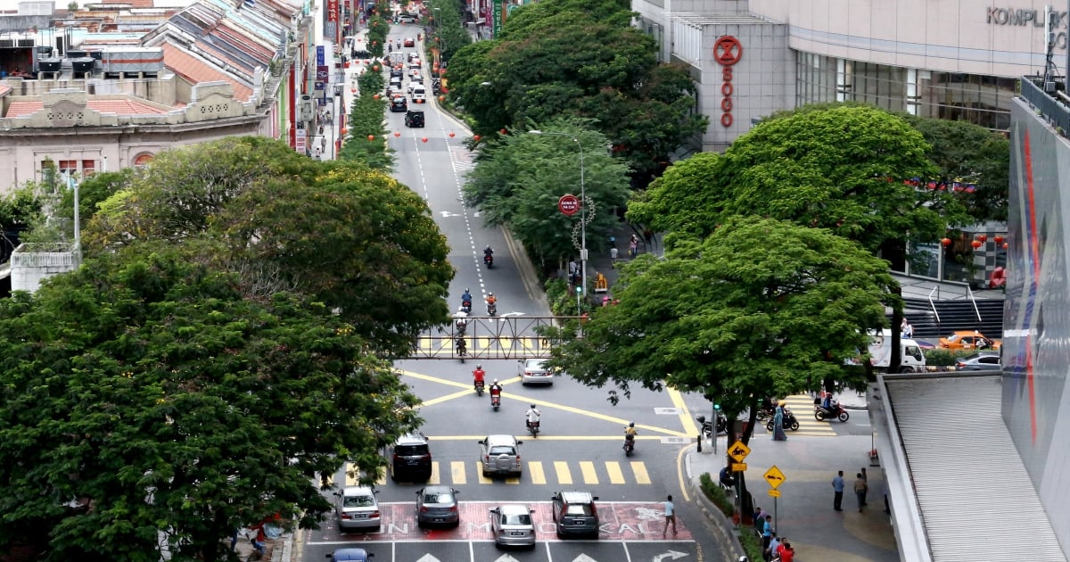 NST Leader: Yes, pedestrianise Jalan TAR