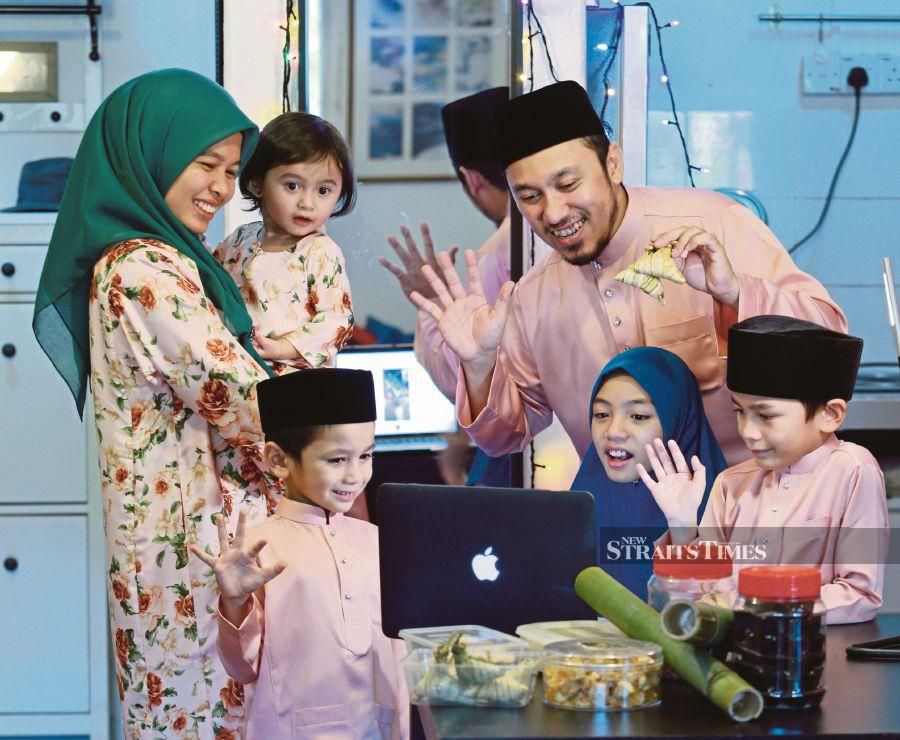While the balik kampung tradition is hard to put aside, it must be remembered that Hari Raya Aidilfitri is spread over the 29 to 30 days of the month of Syawal. - NSTP File Pix