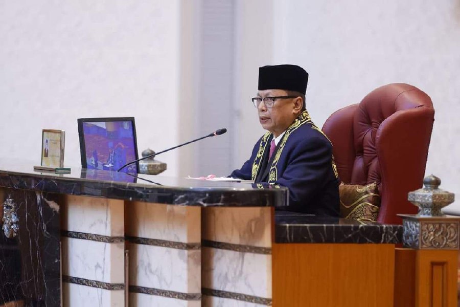 Umno supreme council member Datuk Dr Mohd Puad Zarkashi claimed that the motion passed by 140 division chiefs not to contest the two top posts was not “madness” but rather a decision made in light of the party’s current needs. - Courtesy pic