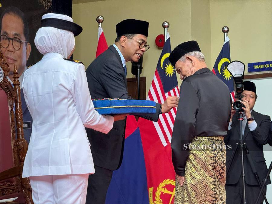Defence Minister Datuk Seri Khaled Nordin said the service medals was a token of appreciation for their dedication, and sacrifices during the Malayan Emergency counter-insurgency operations between 1948 and 1960. NSTP/NUR AISYAH MAZALAN