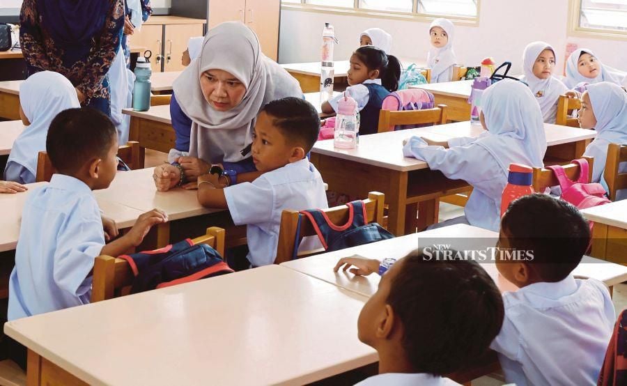 School canteens will remain operational during Ramadan for students, says Education Minister Fadhlina Sidek.-- fotoBERNAMA (2024) HAK CIPTA TERPELIHARA