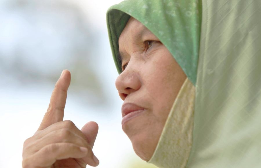  Soleha Husin is praying for the setting up of an RCI on the Memali incident. FILE PIC