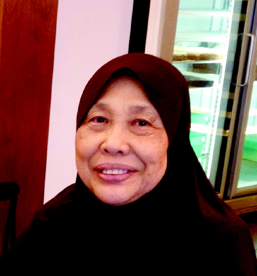 Happy Mothers Day. Al-Fatihah for Hajjah Halijah Hussin, who died on May 29, 2013.