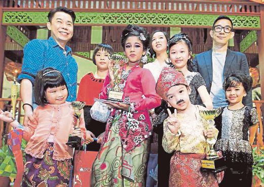 Little Saloma P Ramlee Win Hearts