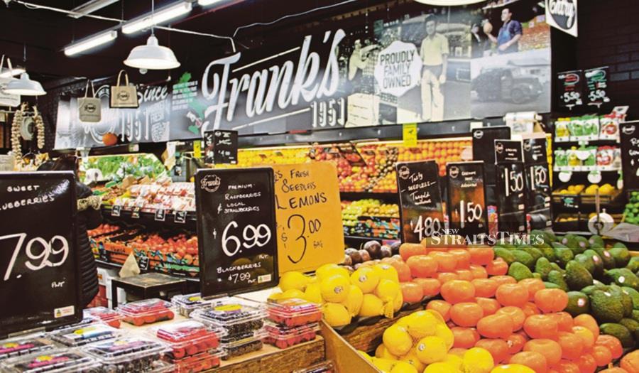 Buy fresh produce in markets like those in South Melbourne.