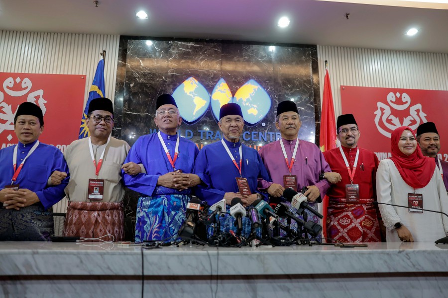 Umno supreme council members will be participating in a workshop to focus on ‘revamping’ the party post 15th General Election (GE15). -Bernama pic