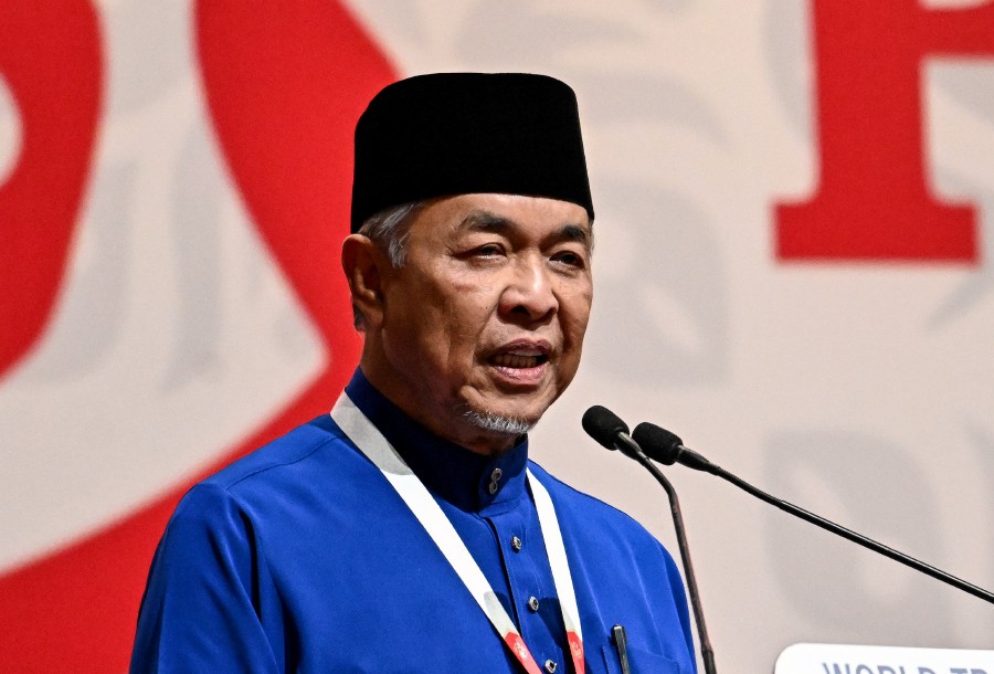 Umno president Datuk Seri Dr Ahmad Zahid Hamidi said Umno was already faced with a division among its members during the Perikatan Nasional (PN) administration. -Bernama pic