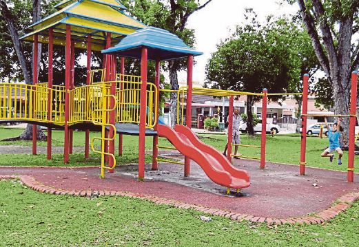  The playground in Taman Hutchings where the rowdies would gather till the wee hours. Pic by Ramdzan Masiam