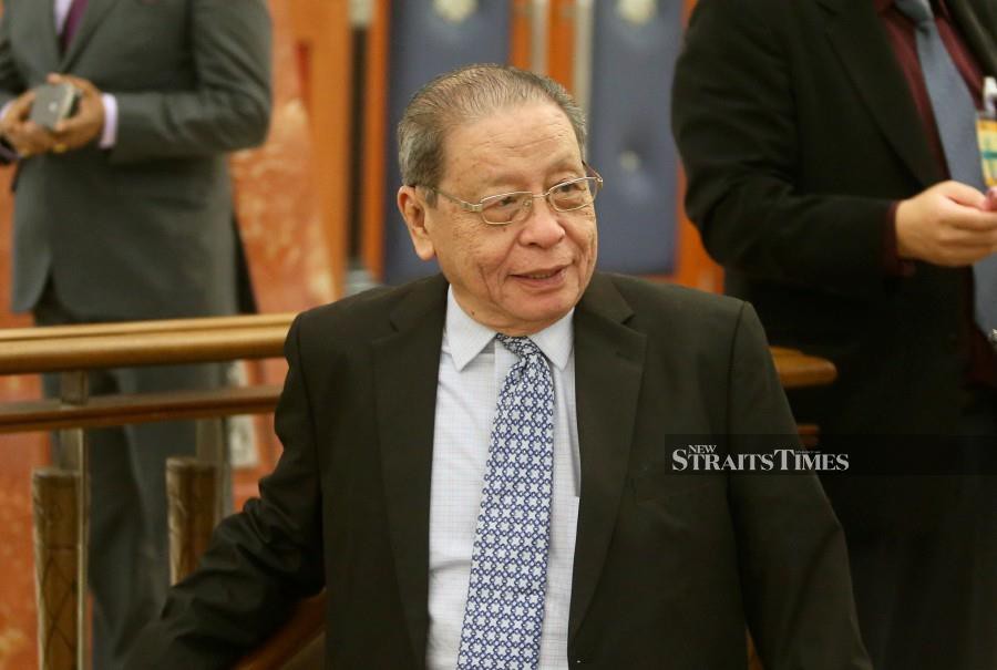 DAP stalwart Lim Kit Siang claimed that even the Perlis Mufti was stunned that Umno and Barisan Nasional’s (BN) objective in the 15th General Election (GE15) was to make Malaysia a “corruption haven”. -NSTP file pic