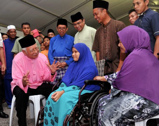 Najib asks PKR-led Selangor government to choose PAS or 