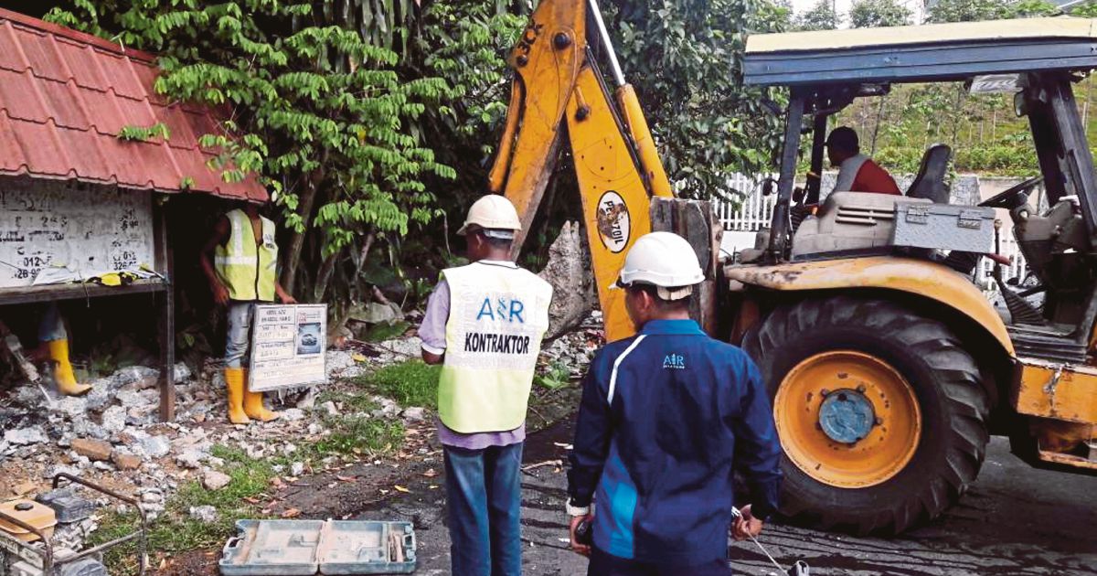 Span cuts off illegal water supply  New Straits Times 