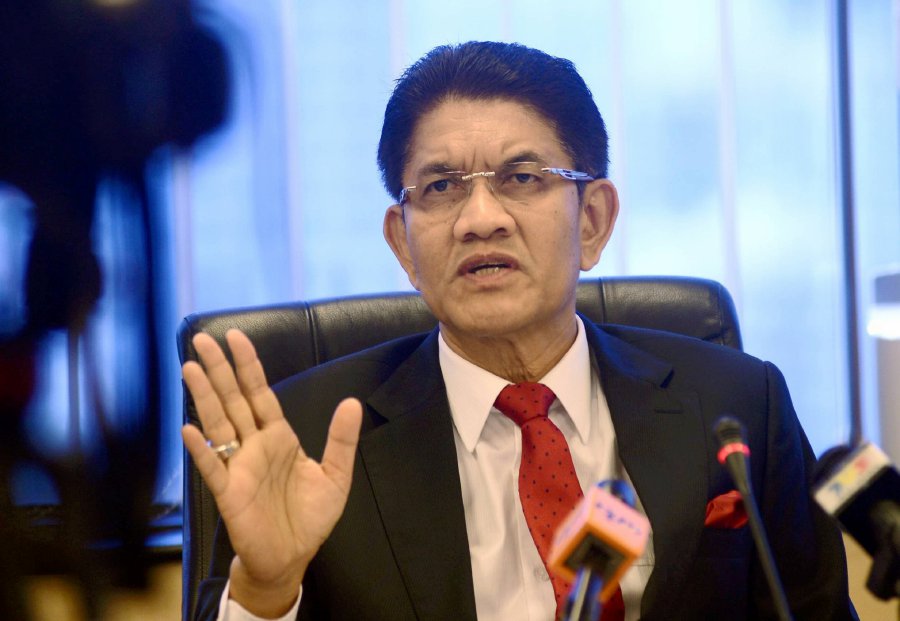 (File pix) State Umno liaison committee chairman Datuk Seri Zainal Abidin Osman has confirmed he will not be a candidate in the 14th General Election (GE14). (Pix by SHAHNAZ FAZLIE SHAHRIZAL)