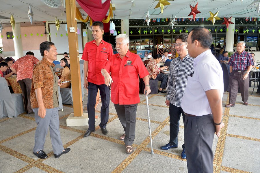Selangor Malaysian Council of Former Elected Representatives (Mubarak) president Tan Sri Abu Hassan Omar said he felt the matter must be given more careful thought. (Pic by FAIZ ANUAR)