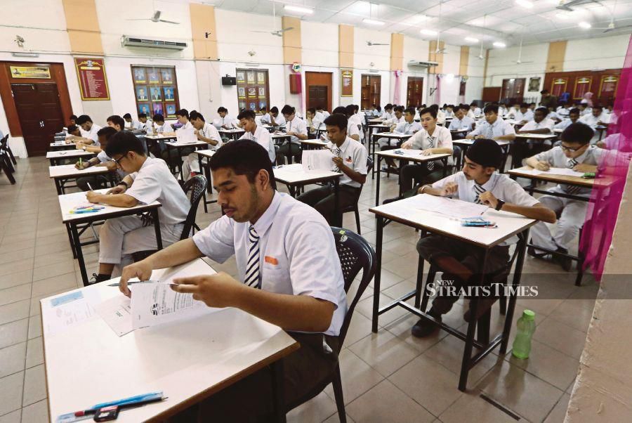 A total of 407,097 candidates will be sitting for the Sijil Pelajaran Malaysia (SPM) written examinations starting this 