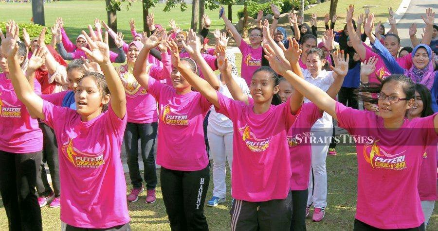 The ‘Putrajaya Sihat Sejahtera’ programme, which focuses on civil servants, aimed to enhance health literacy and increase their involvement in the healthy lifestyle culture. - NSTP file pic