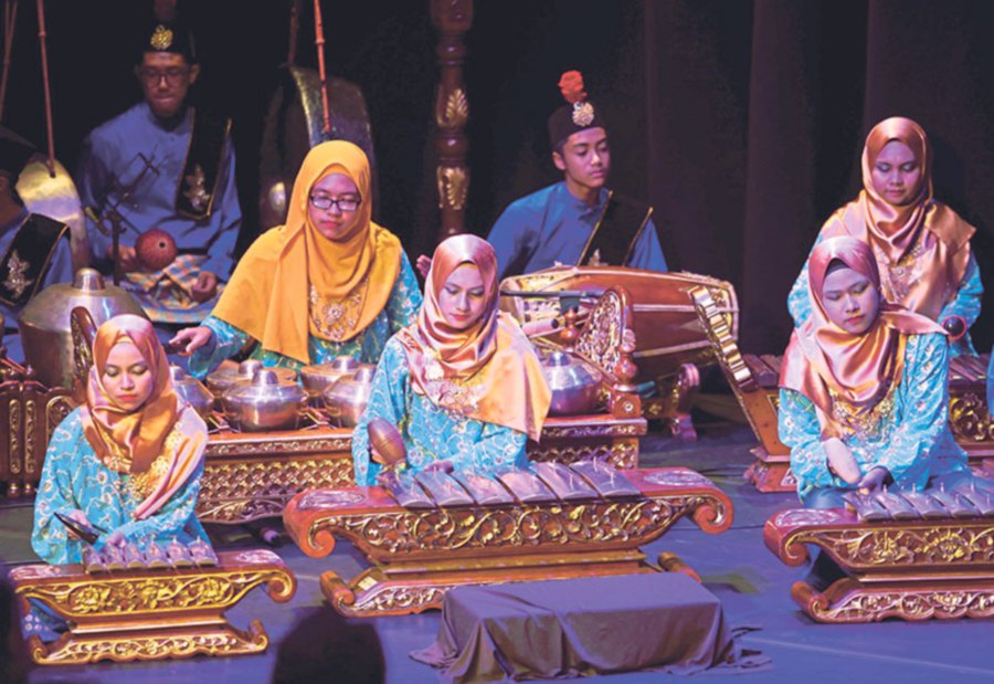 Gamelan music is always accompanied by traditional instruments including the Saron Barung and the Bonang. Photos by Zunnur Al Shafiq