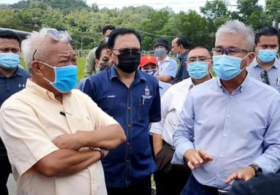 Bung Moktar suggests giving vaccination in EMCO areas | New Straits ...