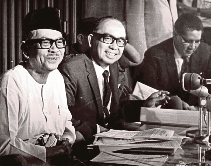 Former prime ministers Tunku Abdul Rahman Putra Al-Haj (left) and Tun Abdul Razak Hussein. 