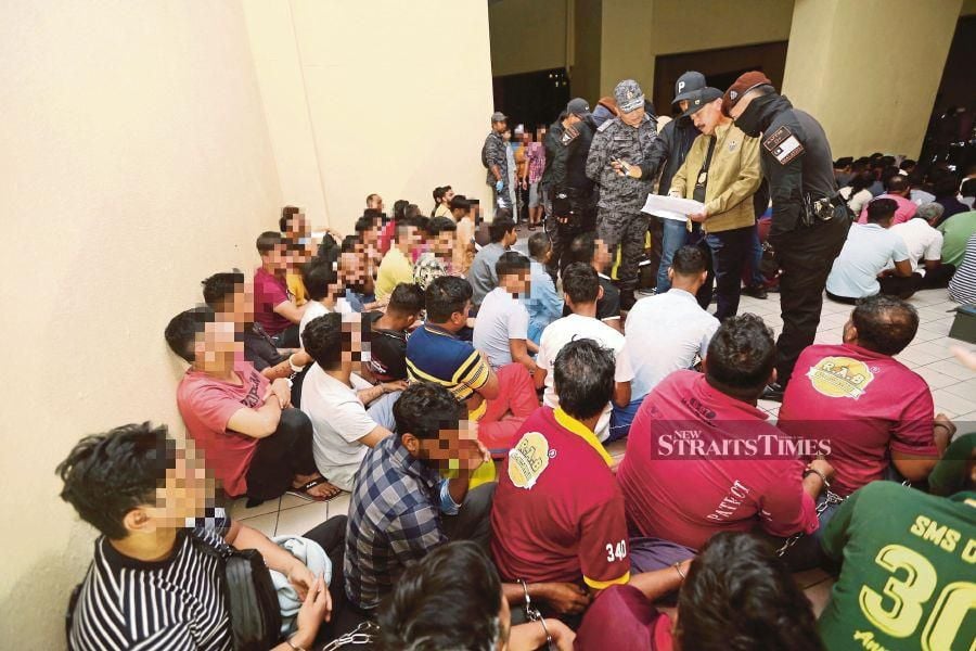 The Immigration Department director-general Datuk Ruslin Jusoh said within the first 16 days of this year, the department conducted 714 operations, inspecting 7,571 foreigners and nabbed 3,261 individuals. NSTP/SAIFULLIZAN TAMADI 