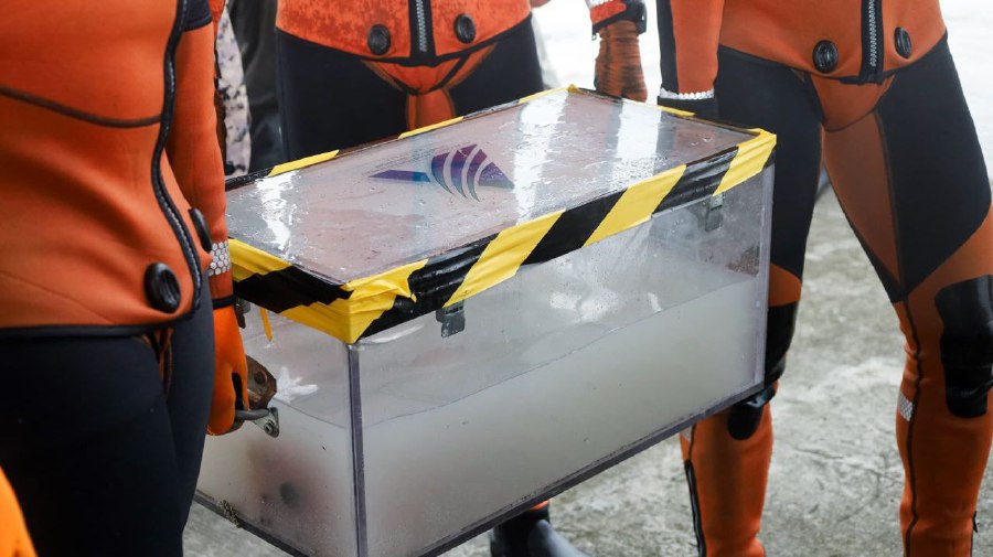 MMEA Director-General Maritime Admirah Datuk Hamid Mohd Amin said the black box was found by its rescue diving team after the search mission entered its 44th day, following the helicopter's tail being detected at a position 1.9 nautical miles south of Pulau Angsa, approximately 760 metres from the accident site. PIC COURTESY OF MMEA