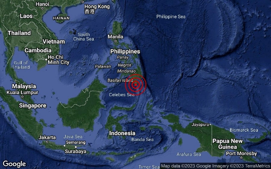 In a statement, MetMalaysia said an earthquake measuring 7.0 on the Richter scale occurred in Mindanao in the Philippines at 4.14 pm, at a depth of 71 km some 102 km southeast of Koronadal City. COURTESY PIC
