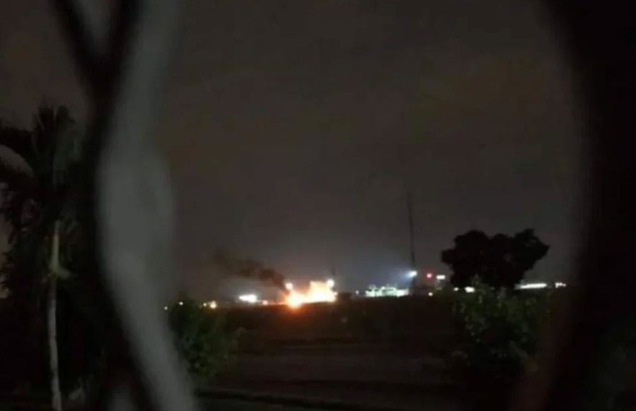 A Royal Malaysian Air Force serviceman was killed and another injured when a Hawk 108 aircraft crashed at the air base here about 10pm last night. -BERNAMA PIC