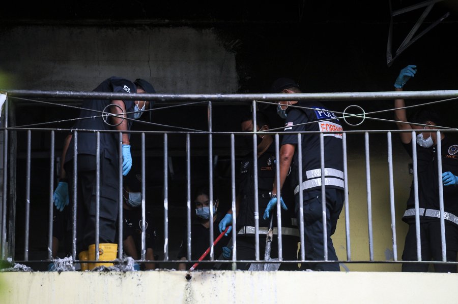 Keramat Tahfiz Fire Investigators Find Traces Of Petrol In Front Of Dorm Door