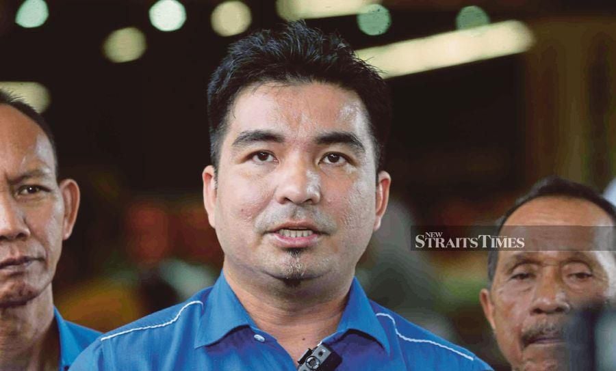 Consumers Association of Kedah president Yusrizal Yusoff says minimum wages must be increased by at least 40 per cent to be in line with the cost of living. NSTP file pic
