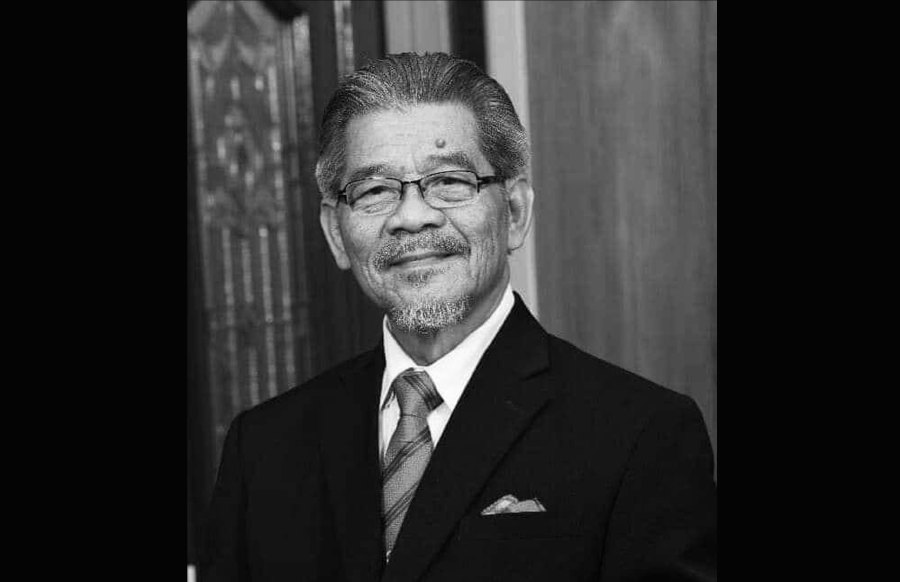 Prime Minister Datuk Seri Anwar Ibrahim says the late National Dakwah Council (MDN) chairman and Islamic scholar Prof Emeritus Datuk Dr Mahmood Zuhdi Abd Majid is irreplaceable. -Pic credit FB Anwar Ibrahim