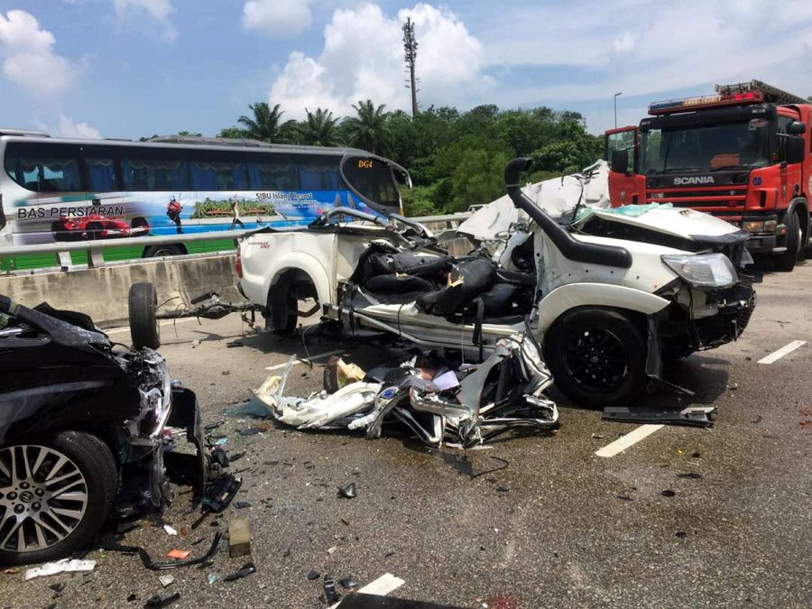 Australian father, son killed in 4WD-MPV collision in Iskandar Puteri ...