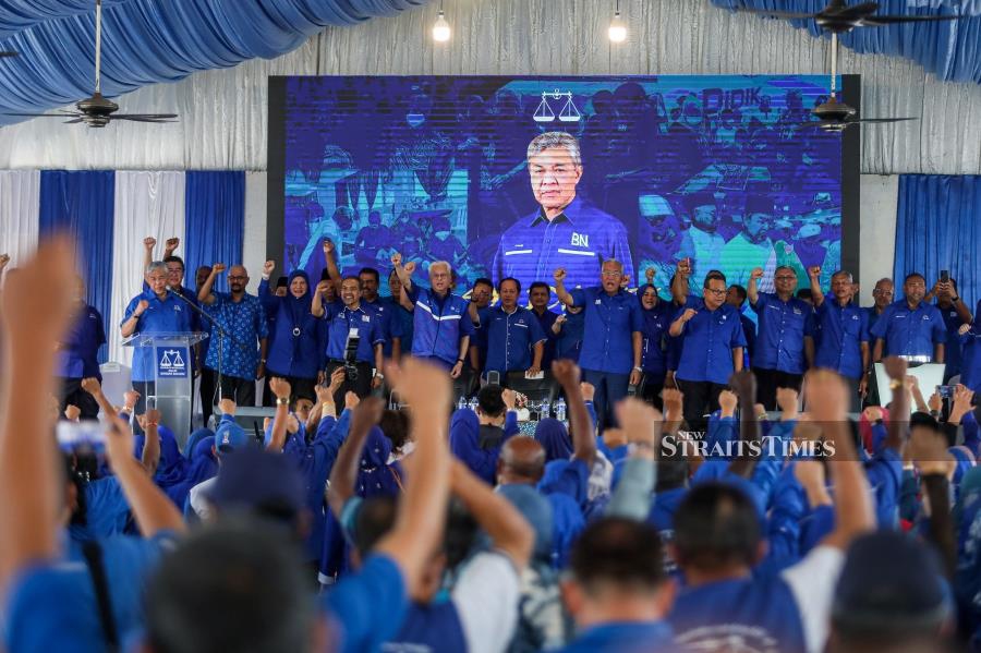 Barisan Nasional (BN) cannot rely only on its core voters to secure a convincing victory in the 15th General Election. -NSTP/LUQMAN HAKIM ZUBIR