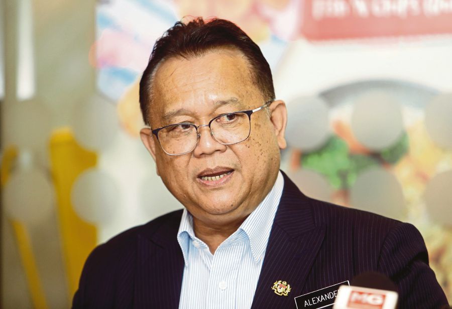 datuk alexander nanta linggi