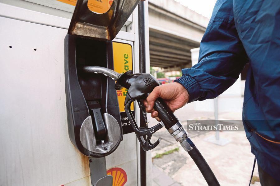 Domestic Trade and Cost of Living Minister Datuk Seri Salahuddin Ayub says the government will implement targeted fuel subsidies, including for RON95 petrol and diesel, starting next year. - NSTP/ASWADI ALIAS