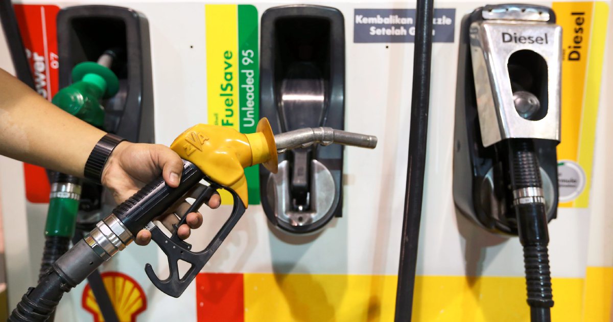 KUALA LUMPUR: Fuel prices will remain unchanged from last week for the peri...