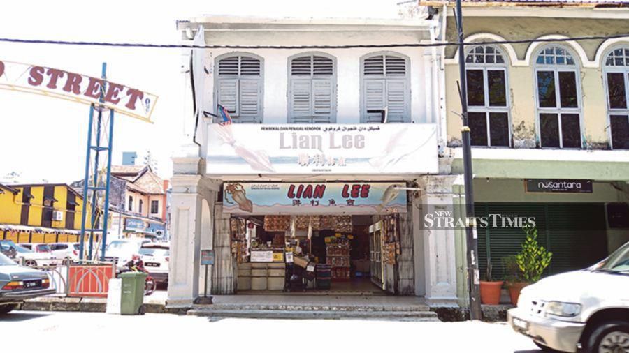 One of the remaining ikan masin shops of Jalan Besar.