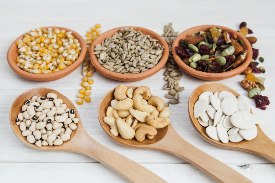 Plant proteins can be found in nuts and seeds (Photo designed by Freepik)