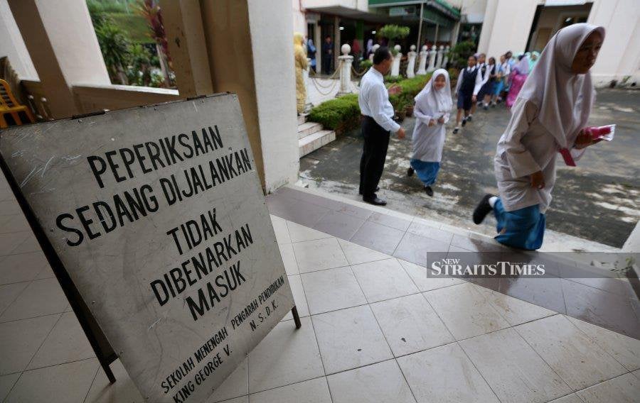 The National Union of the Teaching Profession (NUTP) has shot down Sarawak DAP’s call to cancel the 2020 Sijil Pelajaran Malaysia (SPM) examination scheduled to be held in February this year due to the Covid-19 pandemic. - NSTP file pic