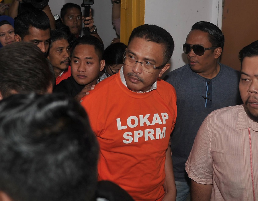 Ex-Johor exco member claims trial in RM30.3 million bribery 