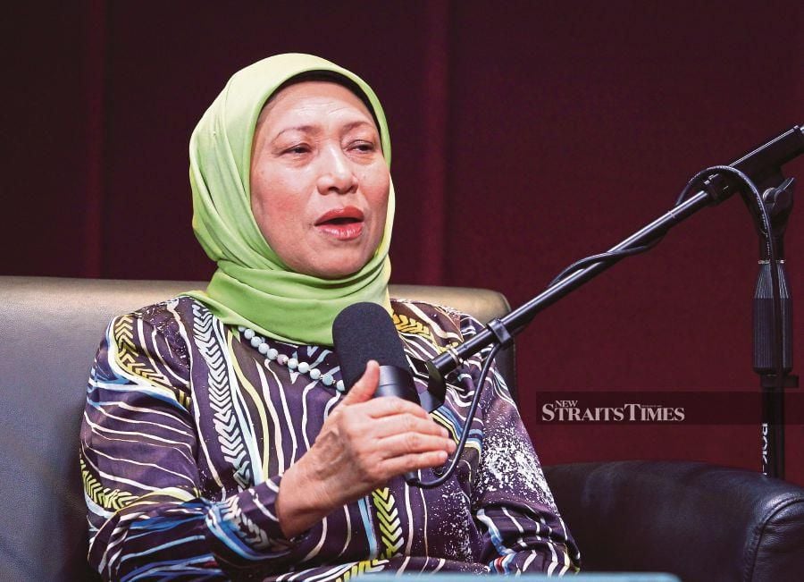 Women, Family and Community Development Minister Datuk Seri Nancy Shukri says many senior citizens don’t want to burden their children but are concerned about the lack of facilities for the elderly. -NSTP/AZIAH AZMEE 