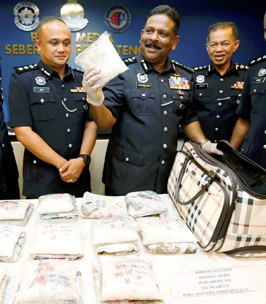 Penang Cops Seize RM1.5mil Worth Of Syabu From BMW, Arrest Two | New ...