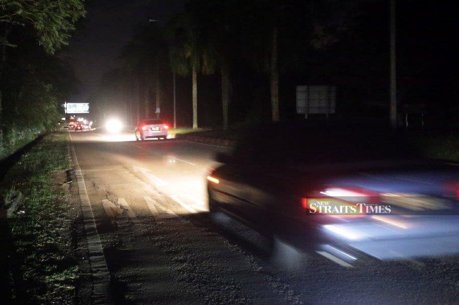Poorly illuminated roads pose a danger to motorists. - NSTP file pic