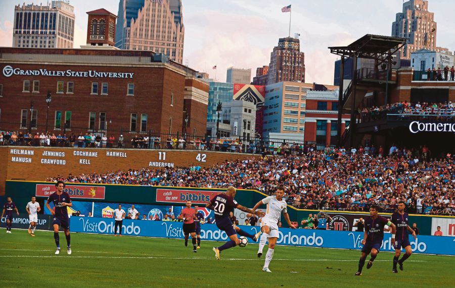 AS Roma and Paris Saint-Germain FC to play soccer match in Detroit