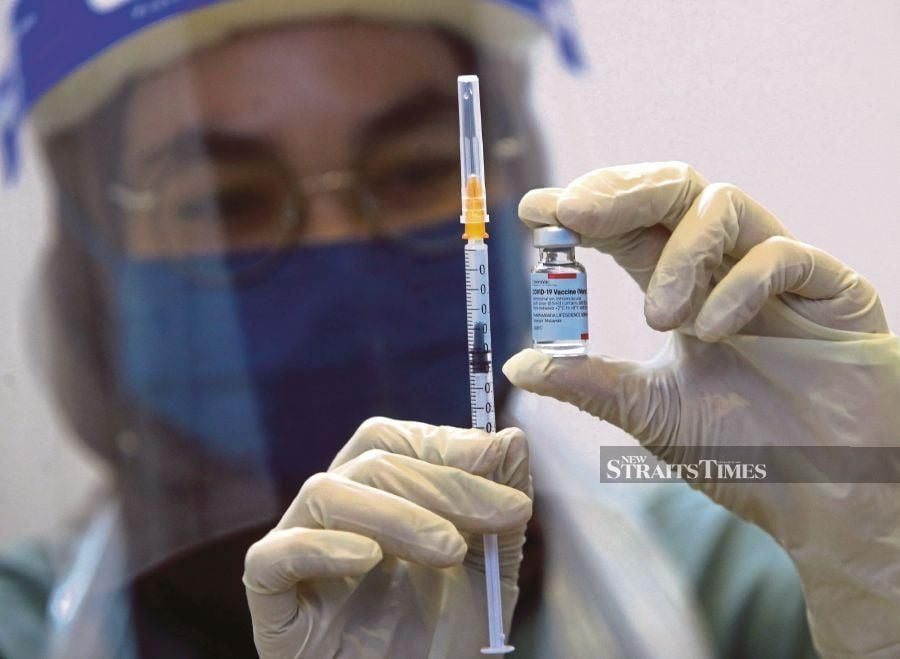 Covid vaccine booster shots malaysia