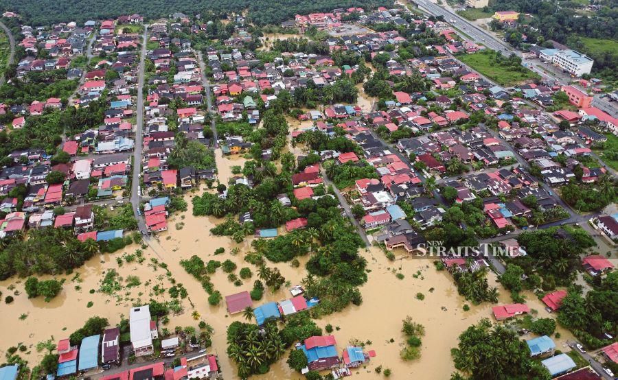 Kelantan flood victims thankful for RM100 million announced by PM | New ...