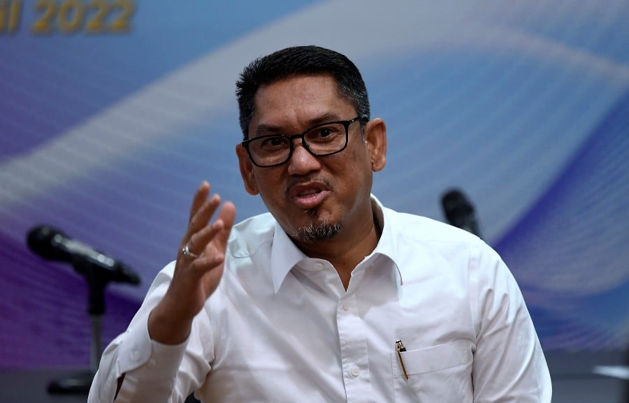 Bersatu deputy president Datuk Seri Ahmad Faizal Azumu is of the view that federal government policies, such as the debate over vernacular schools in the country, should not be used as campaign tools. FILE PIC