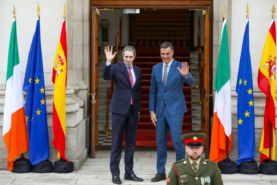 Ireland's Prime Minister Simon Harris, left, with Spain's Prime Minister Pedro Sanchez in Dublin. AFP PIC