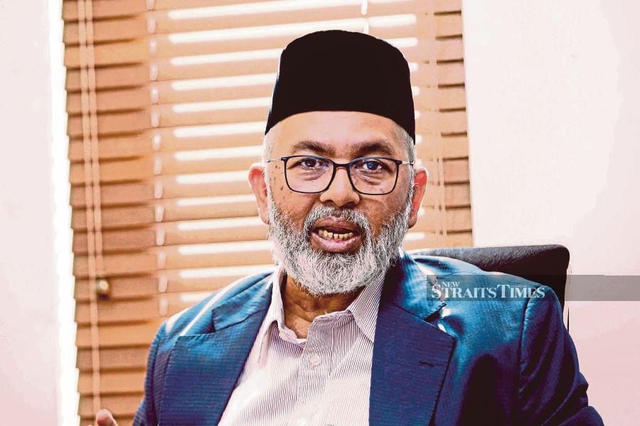 Datuk Syed Abu Hussin Hafiz Syed Abdul Fasal who is among the six Bersatu members of Parliament (MPs) who pledged support for Prime Minister Datuk Seri Anwar Ibrahim, says they have sent an explanatory letter to the Dewan Rakyat speaker Tan Sri Johari Abdul. - NSTP pic