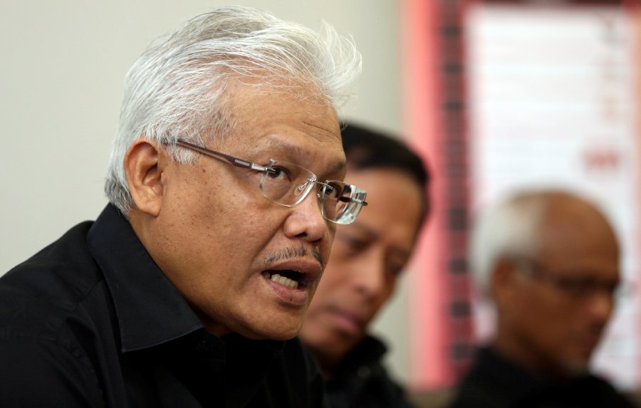Tun Ms Action Only Destroys His Own Efforts In Langkawi Hamzah