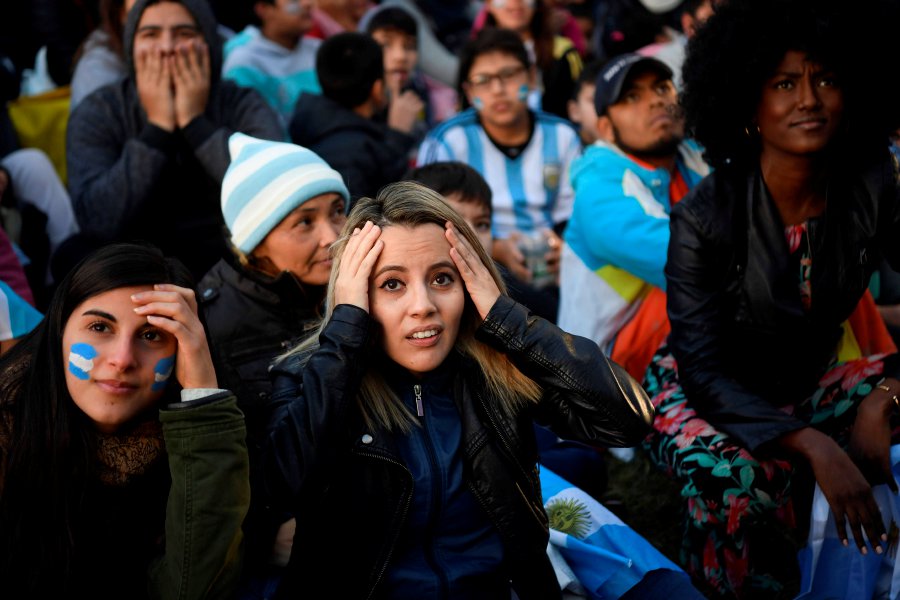 نتيجة بحث الصور عن ‪argentina croatia fans‬‏